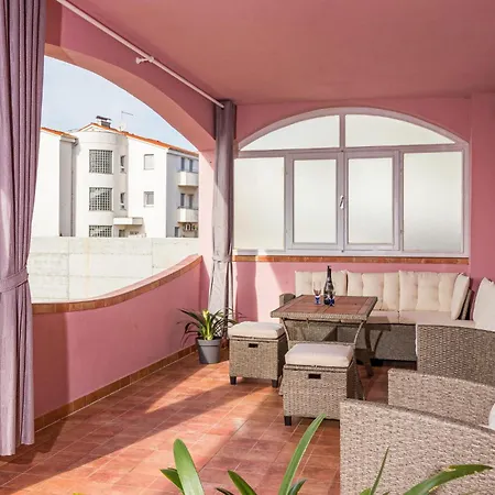 Stunning In With Swimming Pool * Pula